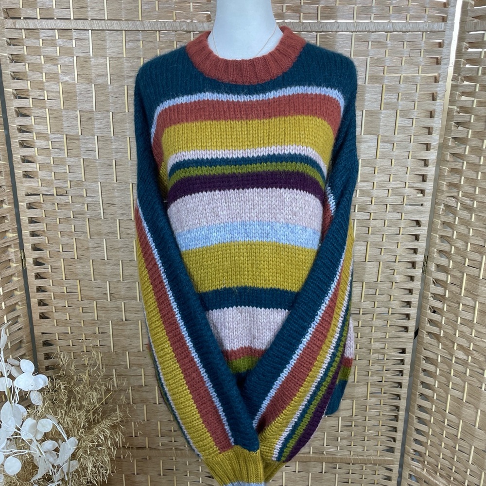 Striped Multicolor Crewneck Sweater - Soft and Lightweight! Velvet Brand Size M